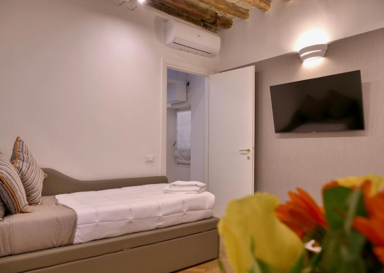 Helmirage Trevi Suite Rome Exterior photo