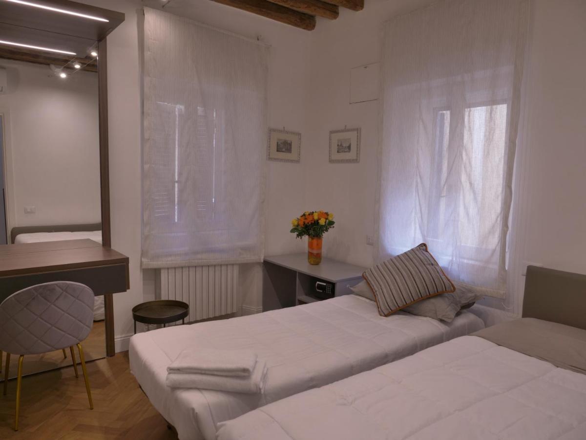 Helmirage Trevi Suite Rome Exterior photo